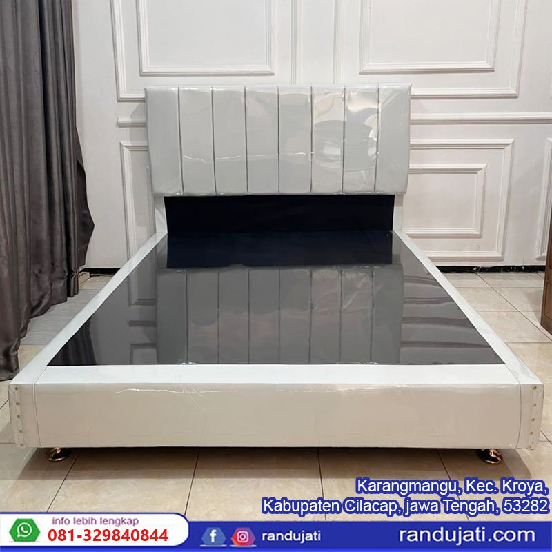  DIPAN 160 PUTIH POLOS LARIK